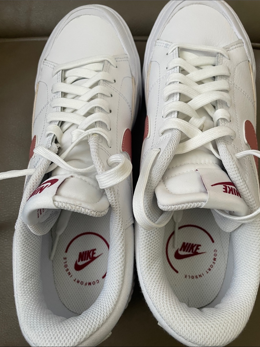 Nike Women's White Sneakers with Rose Pink Swoosh - Picture 4 of 7